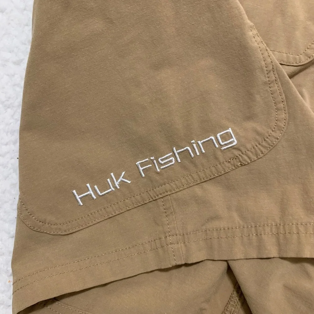 Huk Performance Fishing Shorts Mens XXL 42x10 Quick Dry Stretch Cargo Pocket Tan